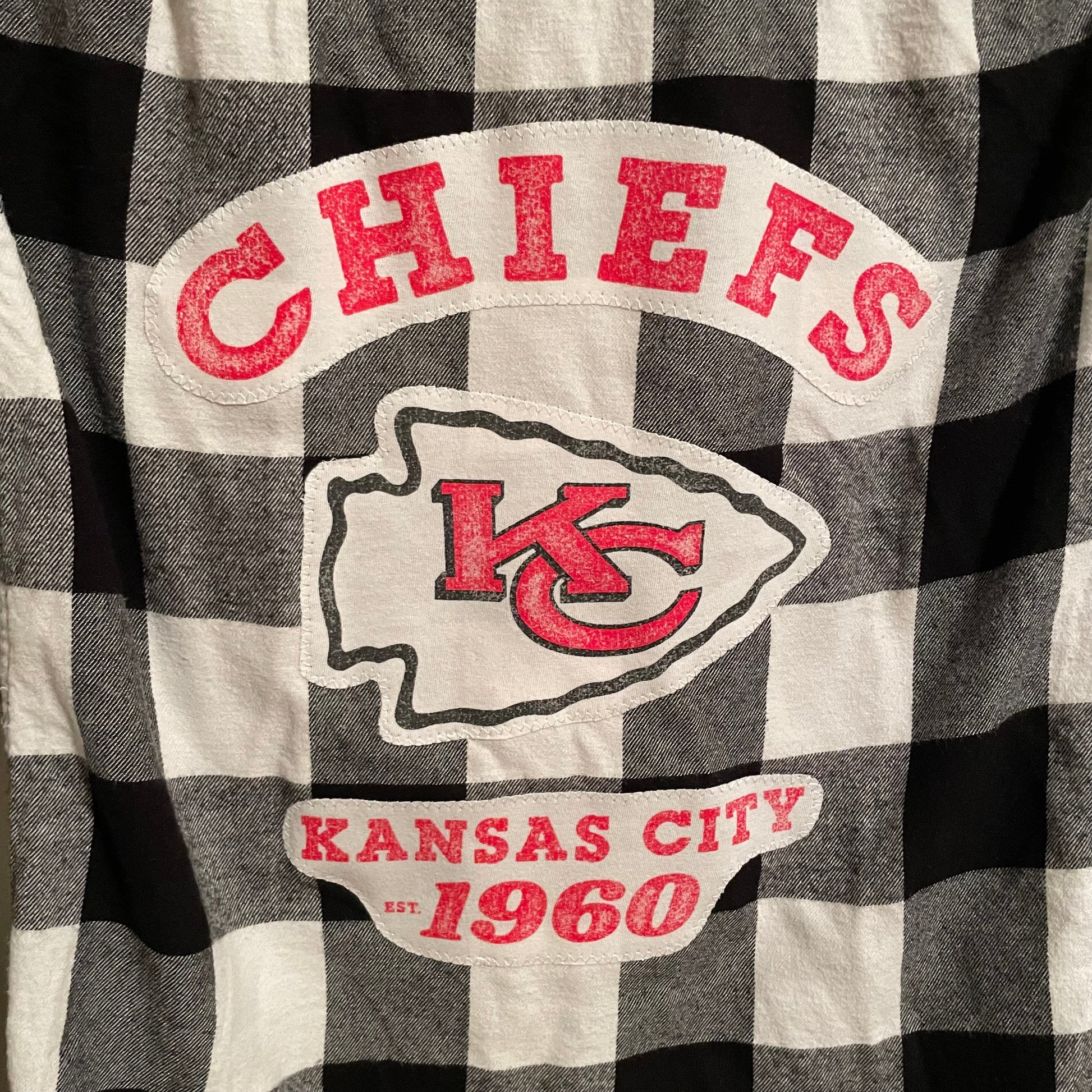 One of a Kind Kansas City Chiefs Black and White Plaid Flannel Button Front Shirt with Image XS