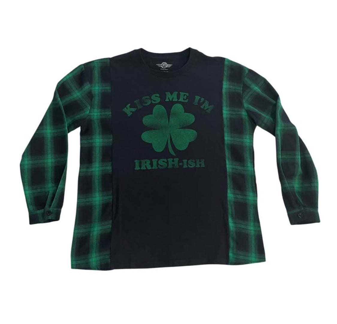 Kiss Me I’m Irish-ish Four Leaf Clover Green Black Flannel Sleeve Tee Shirt XL